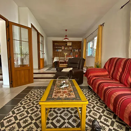 Holiday home Casa Centrica Con Bonito Jardin Con 3 Dormitorios *